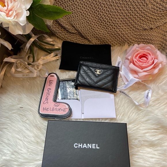 Chanel Black Calfskin Cardholder - Picture 2 of 10